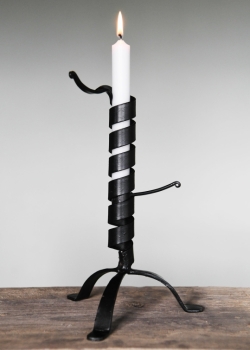 Höhenverstellbarer Kerzenständer